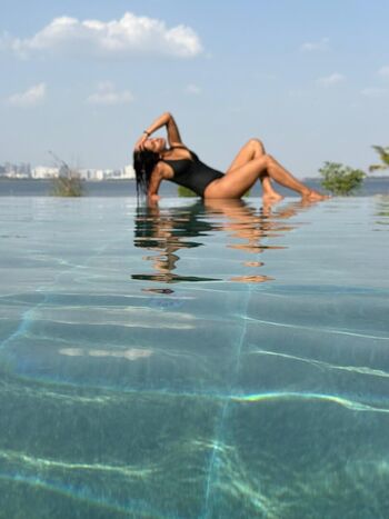 Full leaked Priyanka chopra private photo