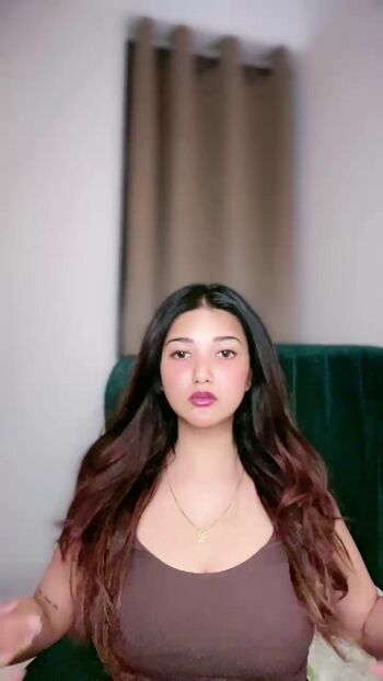 Full leaked Priyanka singha private photo
