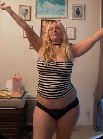 Full leaked Promiseimfunny private photo
