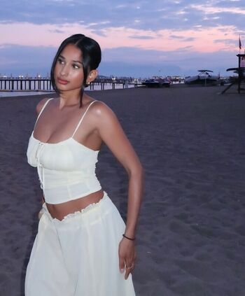 Full leaked Pujaghedia private photo