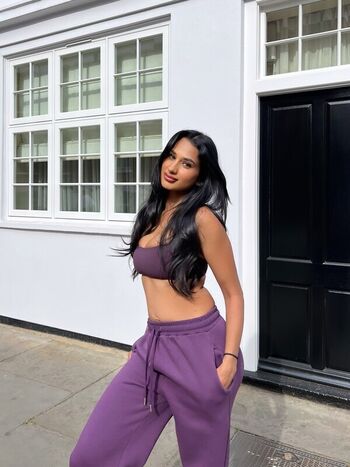 Full leaked Pujaghedia private photo