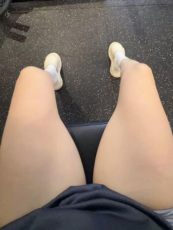 Full leaked Qiaoniutt  page private photo