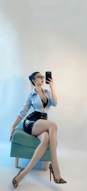 Full leaked Qiaoniutt private photo