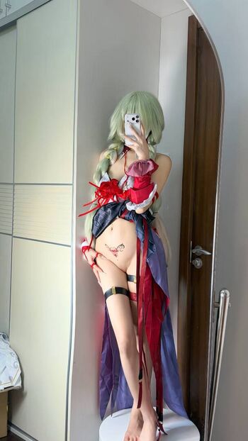 Full leaked Qinger yaa private photo
