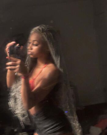 Full leaked Queen adams page private photo