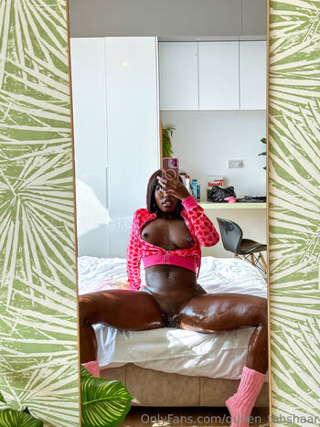 Full leaked Queen tahshaar page private photo