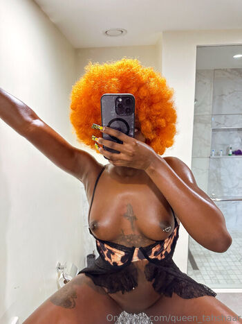 Full leaked Queen tahshaar page private photo