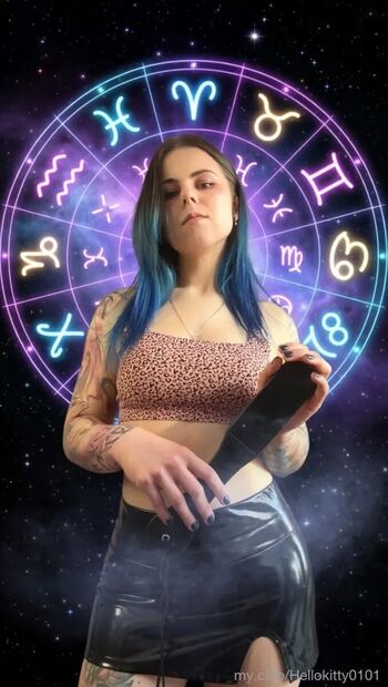 QueenAliceX