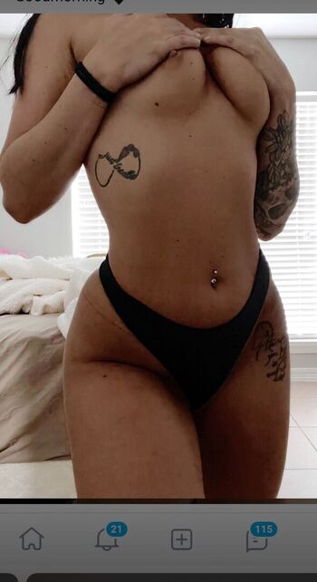 Full leaked Queenayy private photo