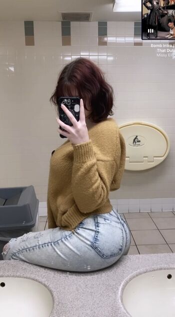 Full leaked Queenemeraldrose private photo