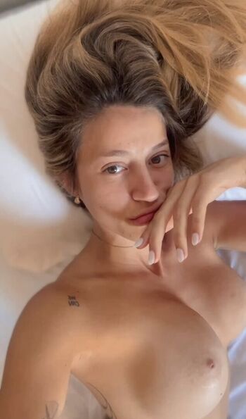 Full leaked Queenemmka private photo