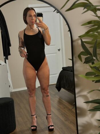 Full leaked Queenkofficial  page private photo