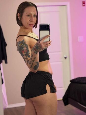 Full leaked Queenkofficial private photo