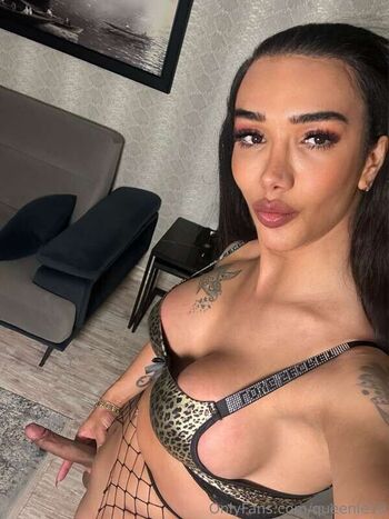 Full leaked Queenle private photo