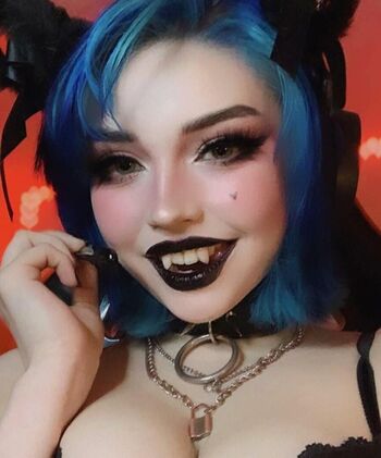 Full leaked Queennephil private photo