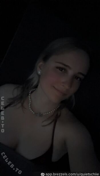 Full leaked Quietschiie private photo