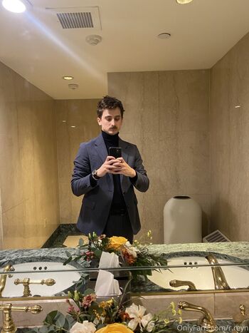 Full leaked R reyn private photo