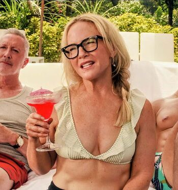Full leaked Rachael harris private photo