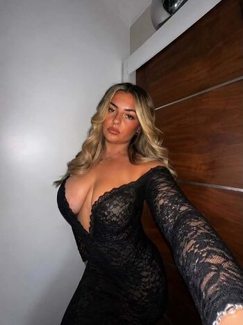 Full leaked Rachael taylor private photo