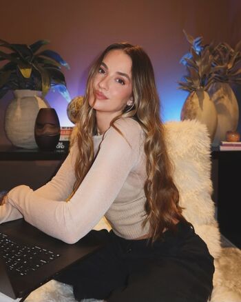 Full leaked Rachel demita private photo