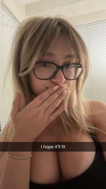 Full leaked Rachsworld private photo