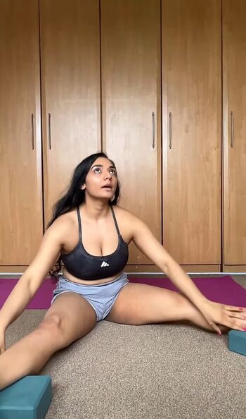 Full leaked Radha parmar private photo