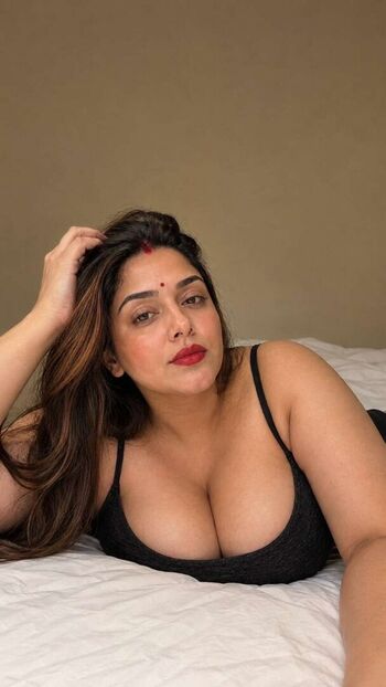 Full leaked Radhika private photo