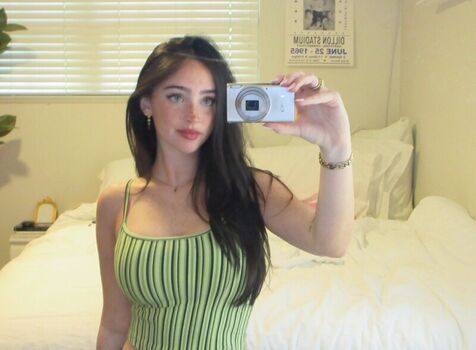 Full leaked Rae cambra private photo