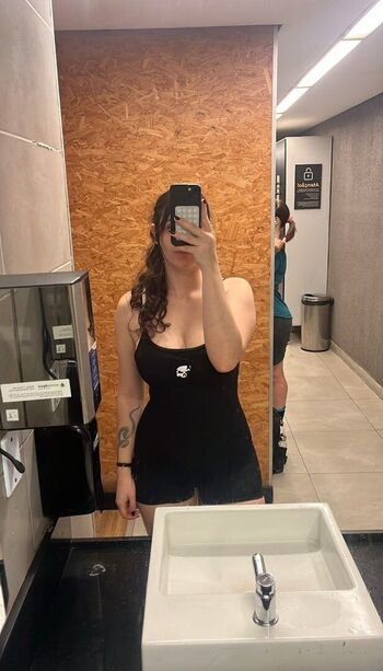 Full leaked Rahkys private photo