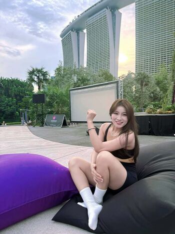 Full leaked Rainie page private photo