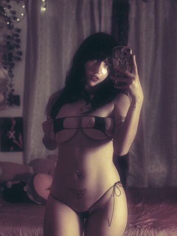 Full leaked Ramonalothbrok private photo