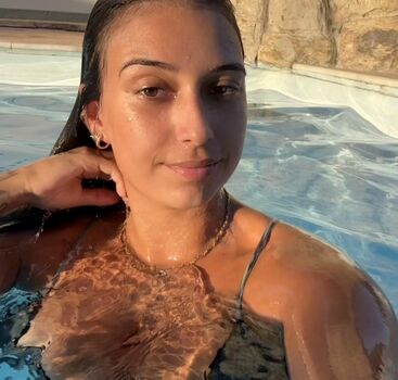 Full leaked Raphaela private photo