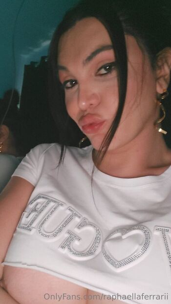 Full leaked Raphaella ferrari private photo