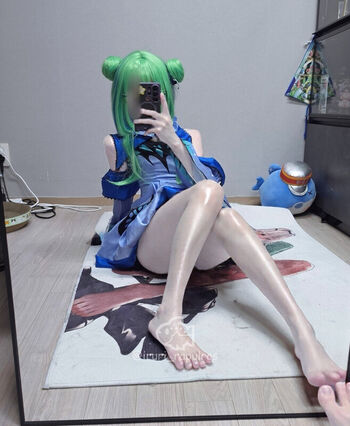 Full leaked Rapulras private photo