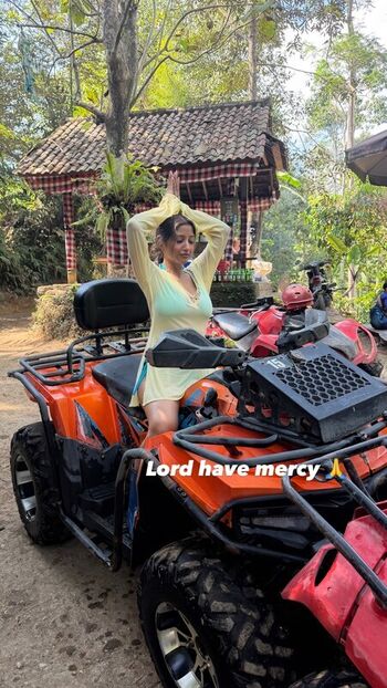 Full leaked Rashi singh private photo