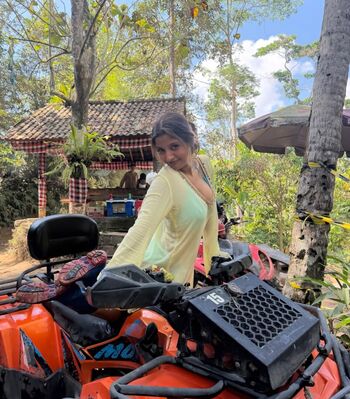 Full leaked Rashi singh private photo