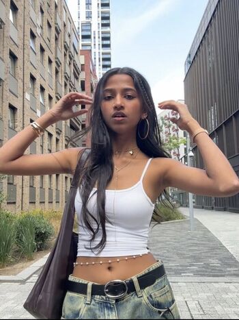Full leaked Rashi singh page private photo