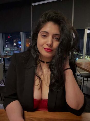 Full leaked Rashmi van private photo
