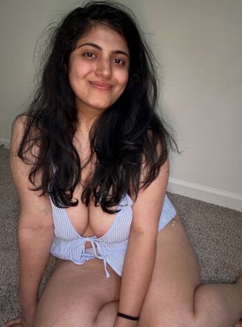 Full leaked Rashmi van private photo