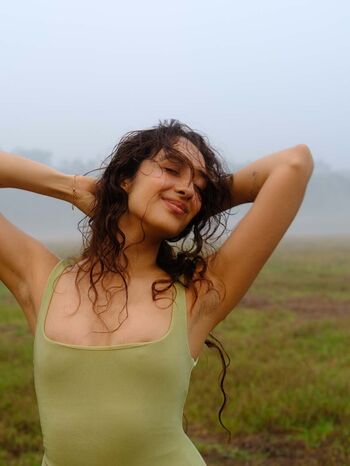 Full leaked Raveena private photo