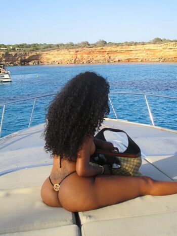 Full leaked Raven tracy private photo