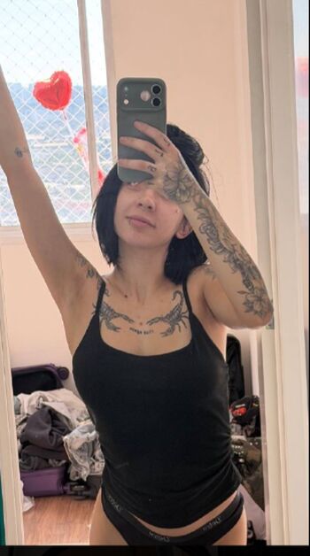 Full leaked Ravena private photo
