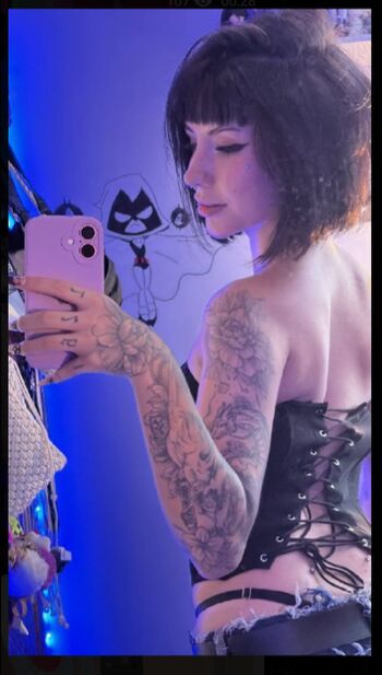 Full leaked Ravena private photo