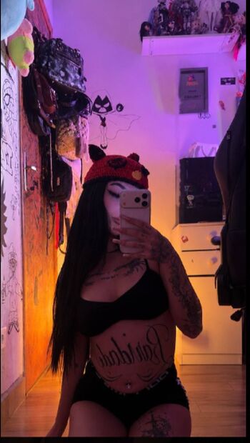 Full leaked Ravena private photo
