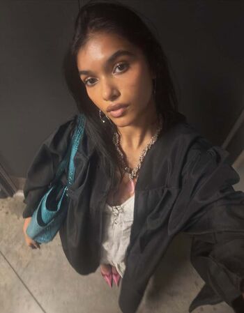 Full leaked Ravleen varghese private photo