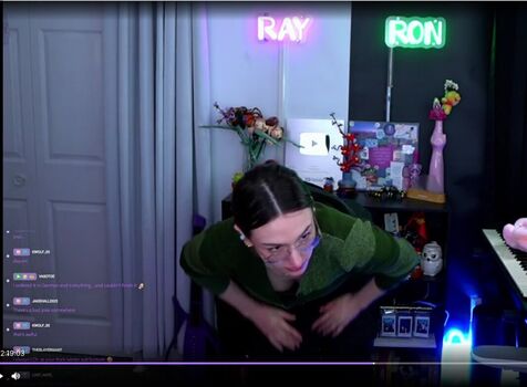 Full leaked Rayactions page private photo