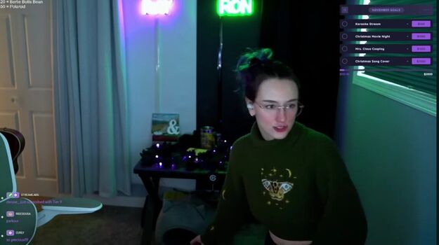 Full leaked Rayactions page private photo