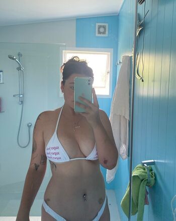 Full leaked Rayna widger page private photo