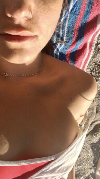 Full leaked Rayna widger page private photo