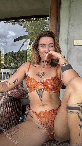 Full leaked Rayne falls private photo